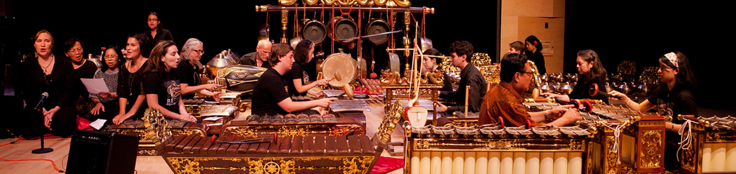 Gamelan musical outlet ensemble